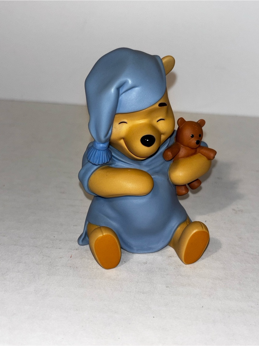 Vintage Disney Pooh & Friends Pajama Winnie Dream Together-Enesco Retired